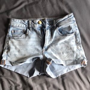 Light denim shorts high waisted